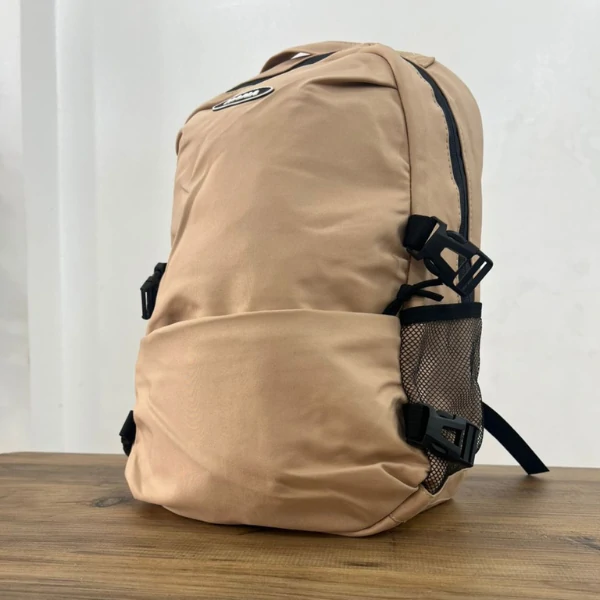 Sac à Dos Beige – Design Fonctionnel et Style Décontracté