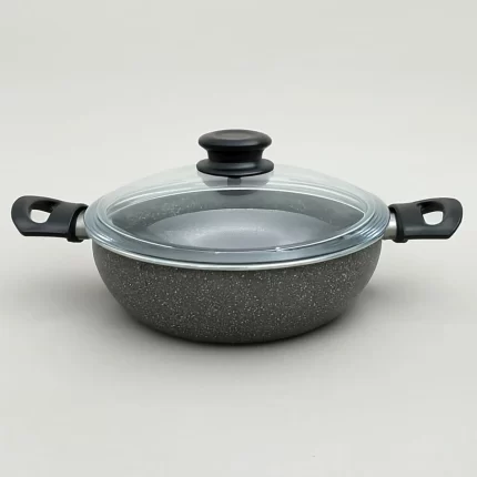 Sauteuse antiadhésive avec couvercle 28 cm – Précision et confort en cuisine